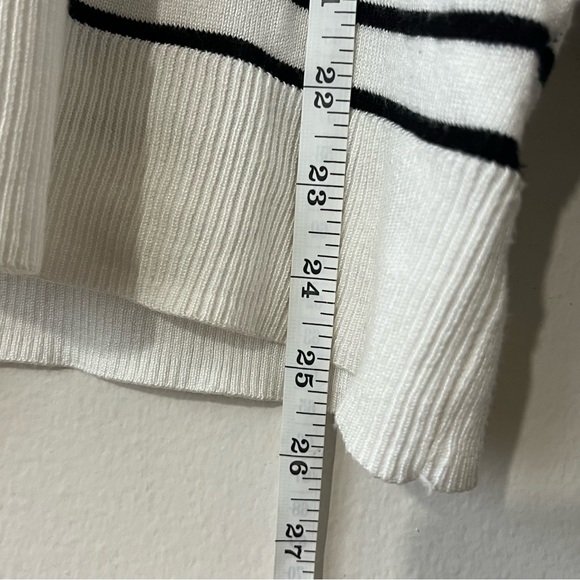Marled Black & White Striped Pullover with Gold Sequin ‘Apres Ski’ size Medium - Picture 9 of 9